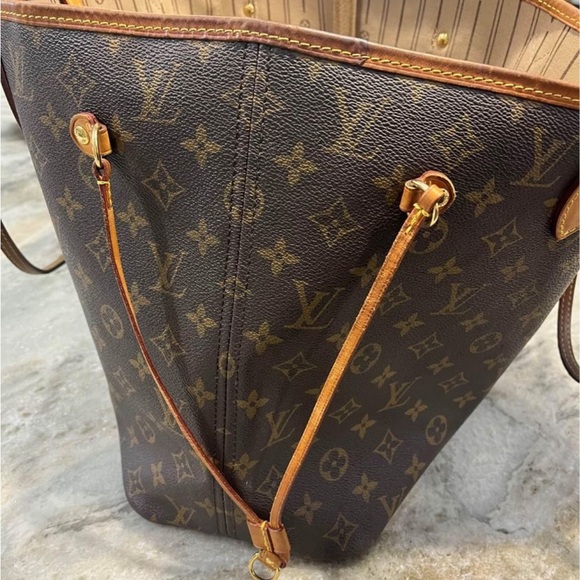 Louis Vuitton Neverfull mm - Picture 3 of 8